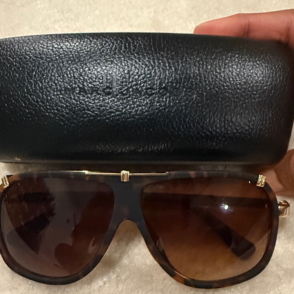 Marc Jacobs Sunglasses with case.